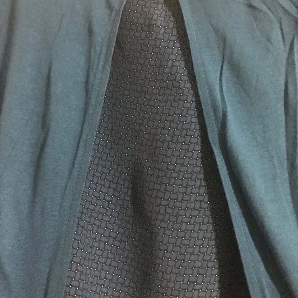 Ann Taylor Blue Long Sleeves Lose Blouse Slit Back With Different Pattern Sz MP - Picture 6 of 8